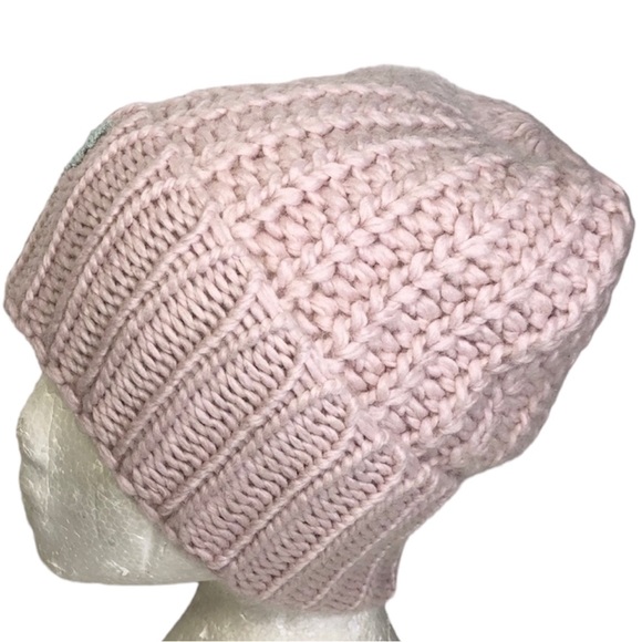 Free People Everything Rosy Floral Appliqué Knit Cuffed Beanie Hat Brand New! - Picture 5 of 8